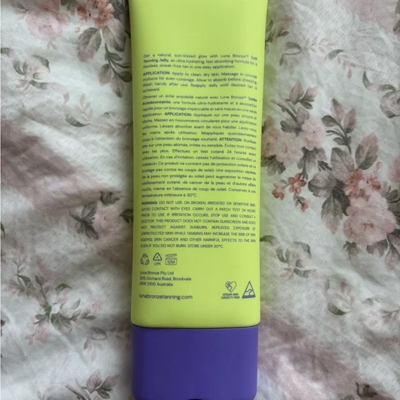 Self Tanning Jelly - Medium - Green and Purple - Picture 2 of 4